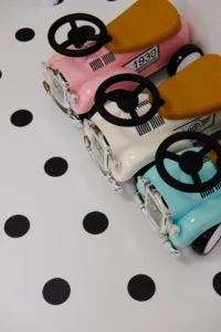 Žaidimų kambarys Vilniuje Paupiukas. Automobiliai mažiesiems.